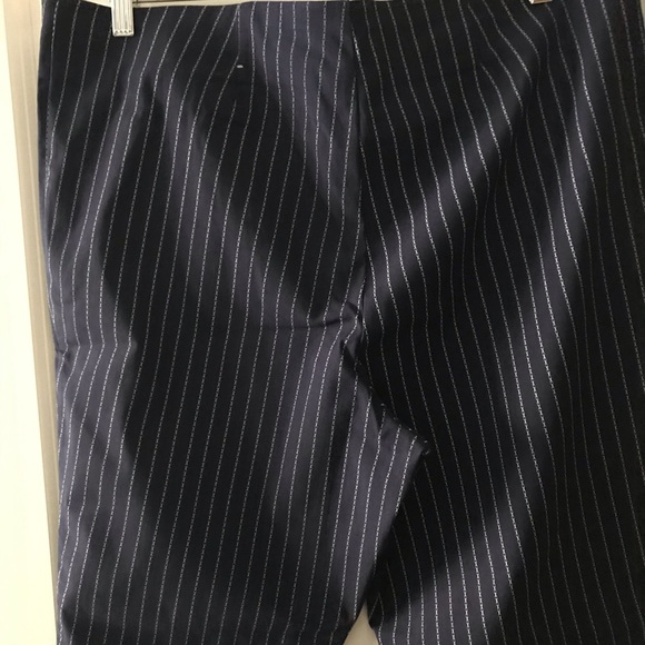 Slacks. - Picture 4 of 4